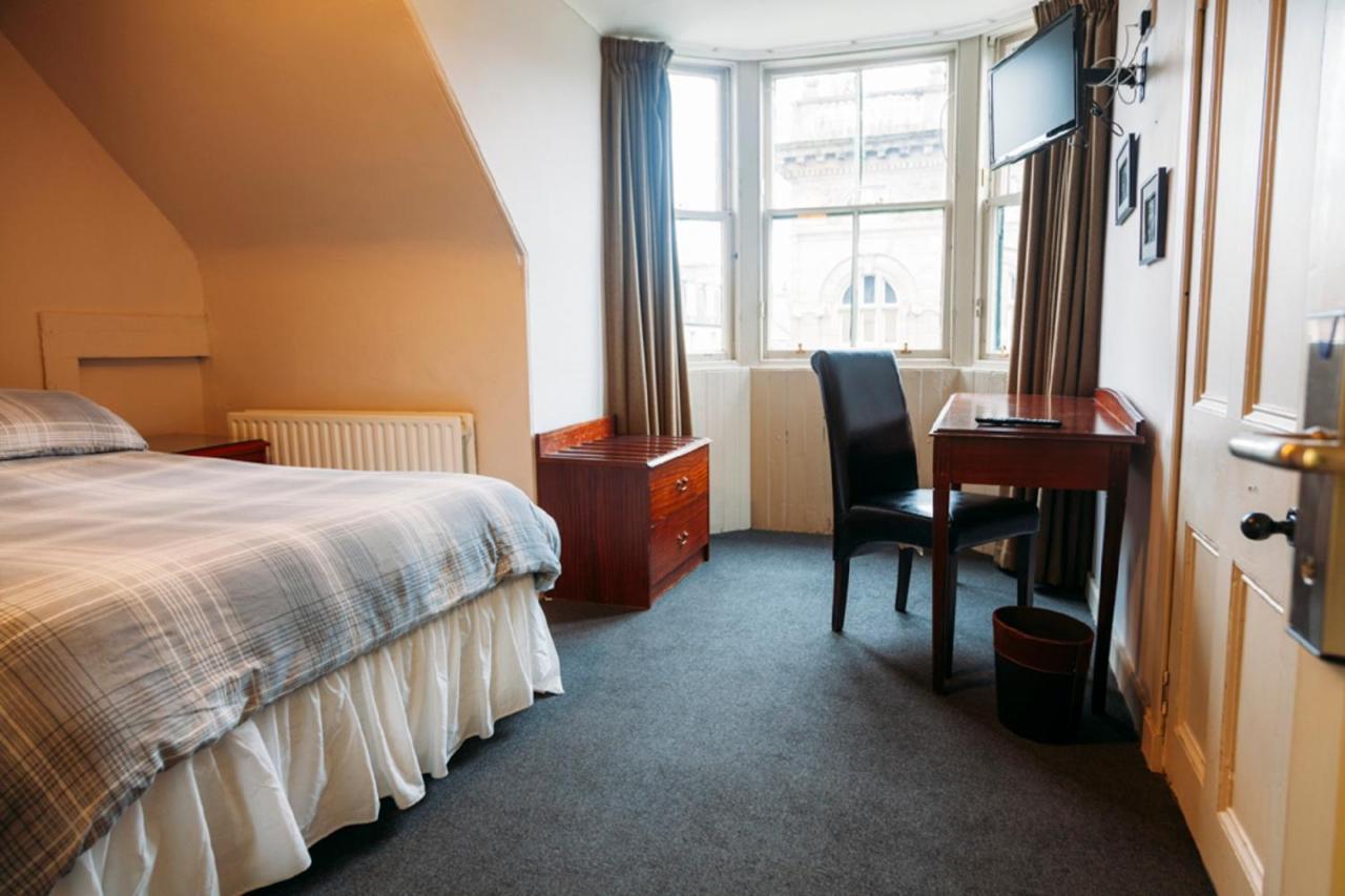 Dundee Backpackers Hostel ภายนอก รูปภาพ