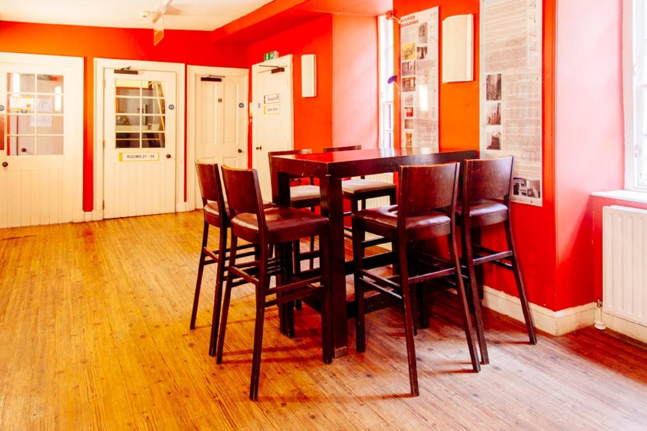 Dundee Backpackers Hostel ภายนอก รูปภาพ