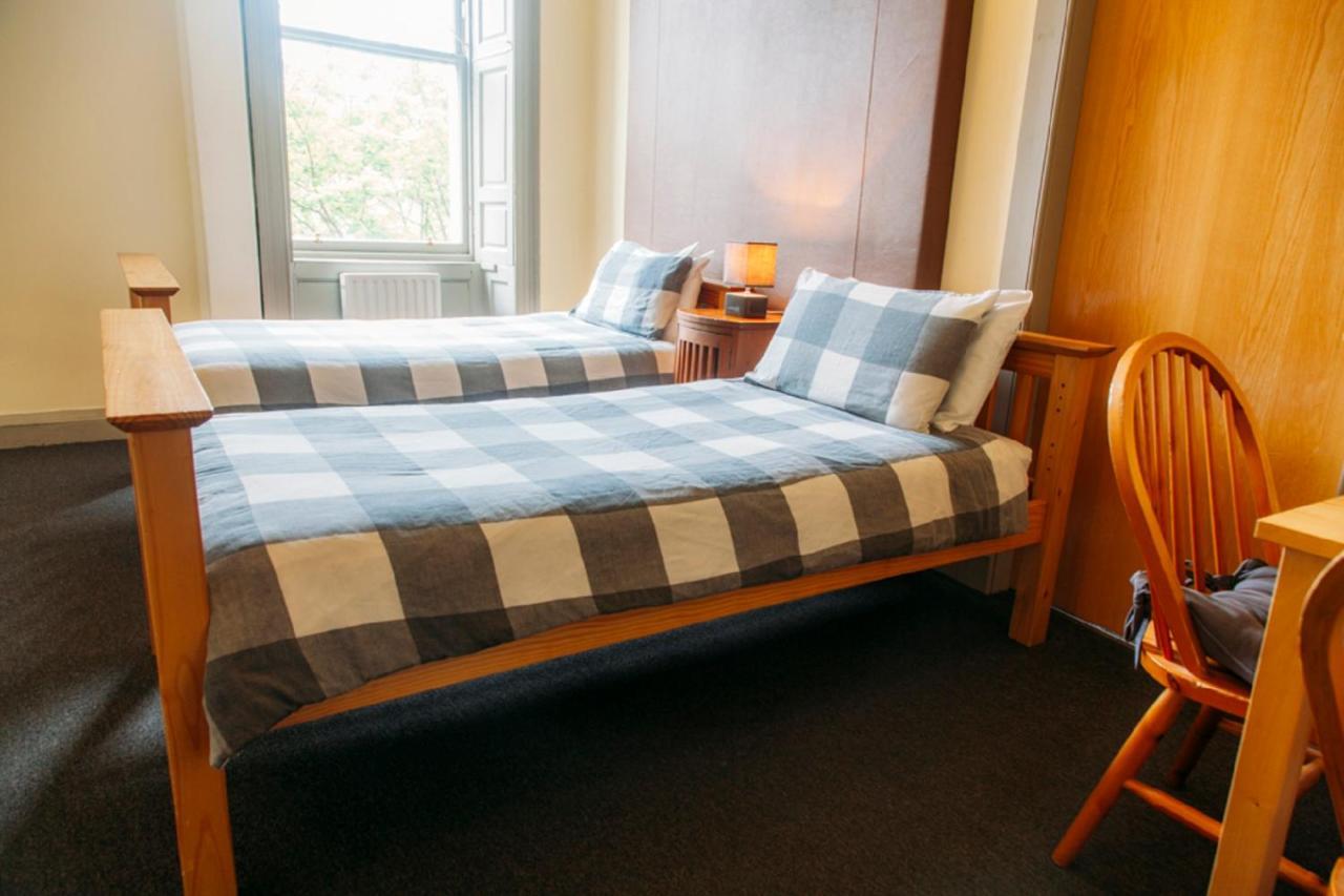 Dundee Backpackers Hostel ภายนอก รูปภาพ