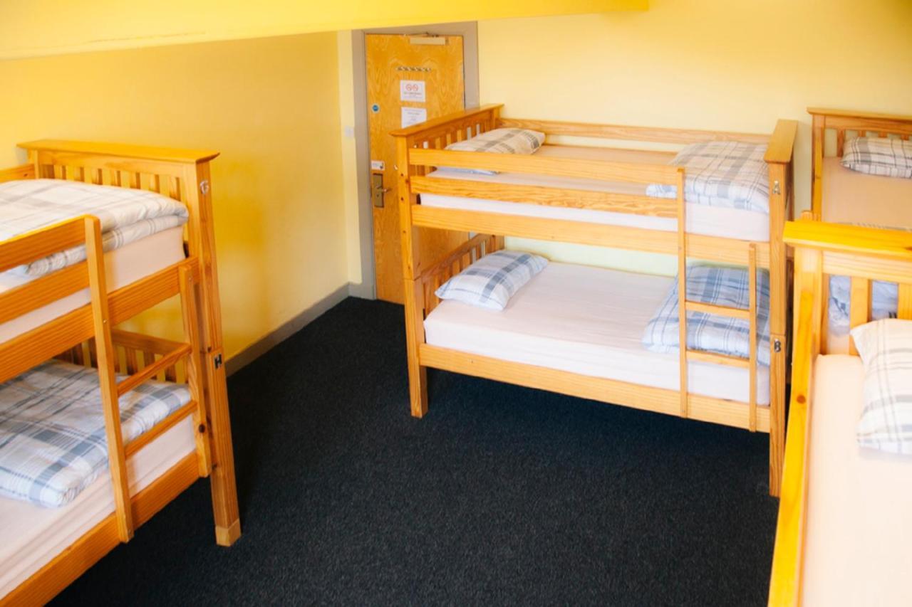 Dundee Backpackers Hostel ภายนอก รูปภาพ